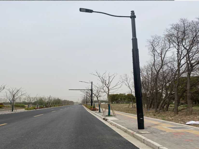 呼图壁县上海综合杆 太阳能路灯工程
